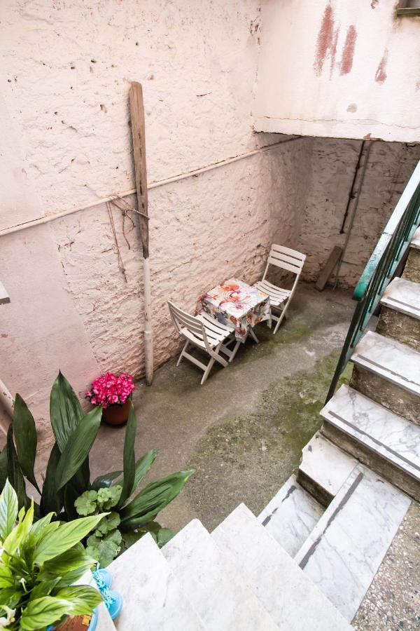 Solemagia In Via Roma Hotel Vernazza Exterior photo